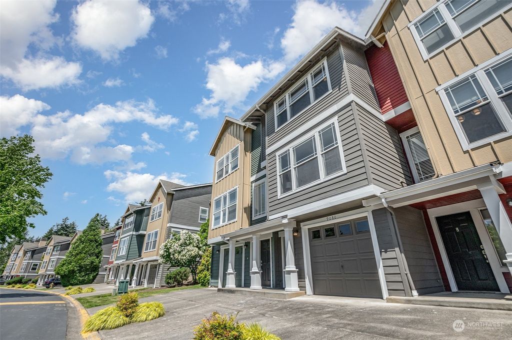 Photo of 9080 162nd Place NE #2202, Redmond, WA 98052 (MLS # 2252338)