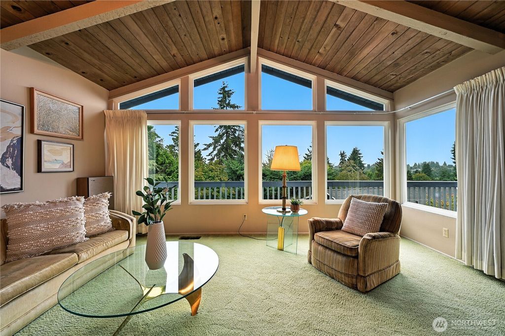 Photo of 5418 NE 200th Place, Lake Forest Park, WA 98155 (MLS # 2416717)