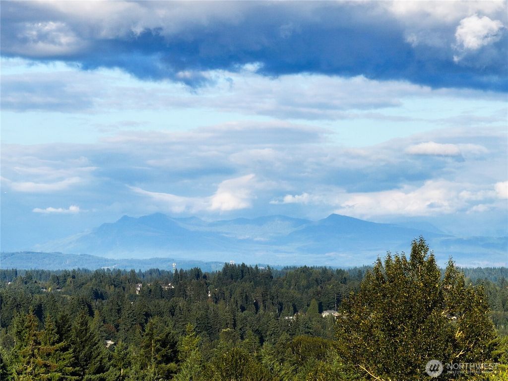 Photo of 5418 NE 200th Place, Lake Forest Park, WA 98155 (MLS # 2416717)