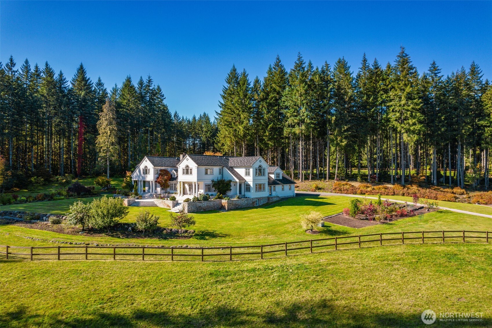 12907 Moss Creek Lane NE