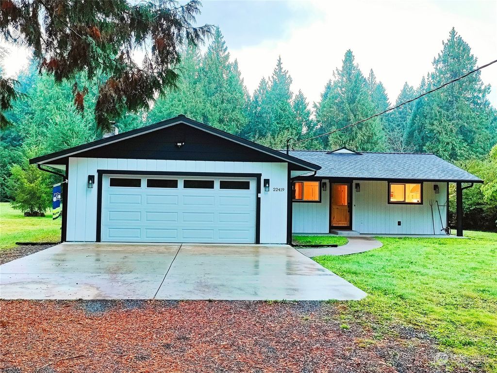Photo of 22419 38th Avenue NW, Stanwood, WA 98292 (MLS # 2305352)