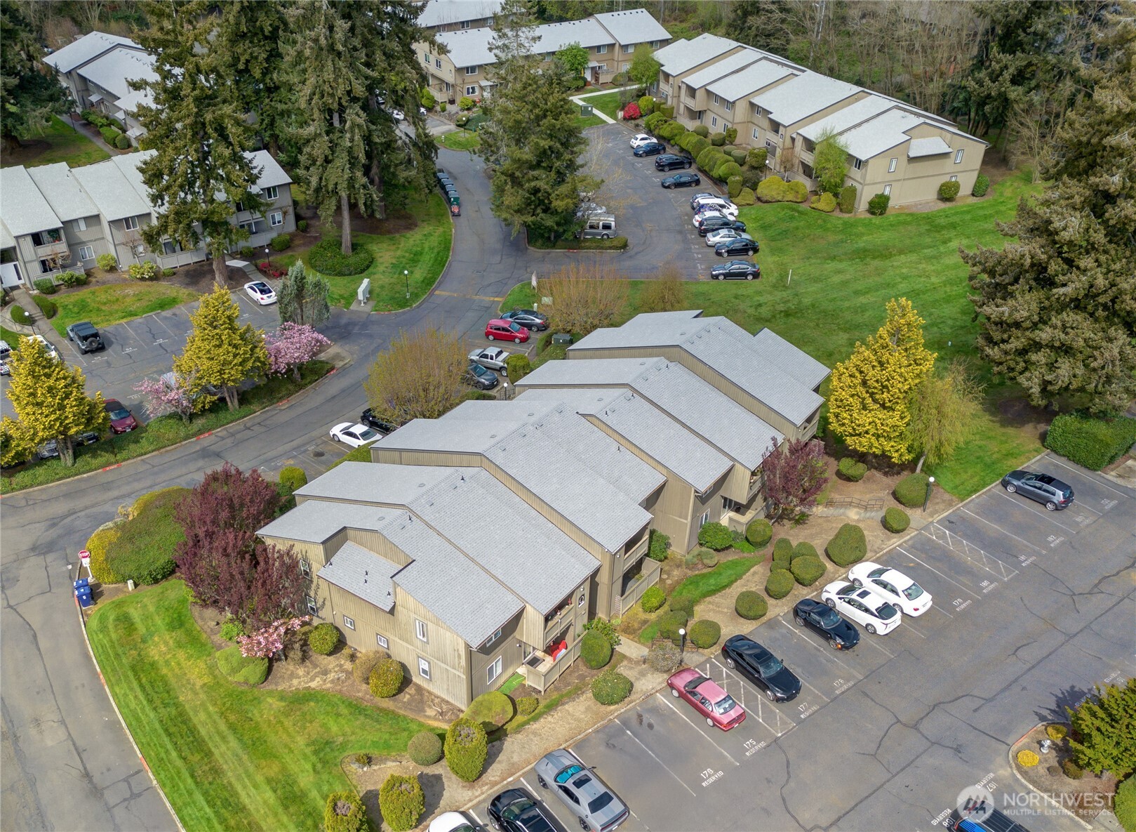 1505 N Defiance Street Q106