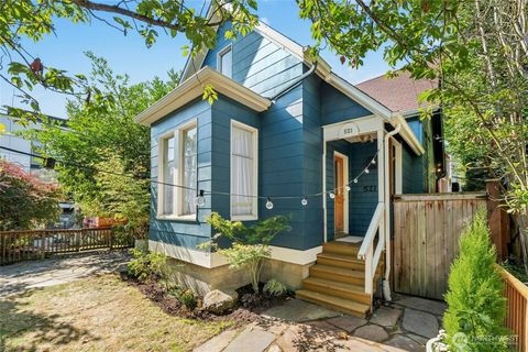 Photo of 521 20th Avenue E, Seattle, WA 98112 (MLS # 2438447)