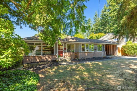 Photo of 19005 104th Avenue NE, Bothell, WA 98011 (MLS # 2549844)