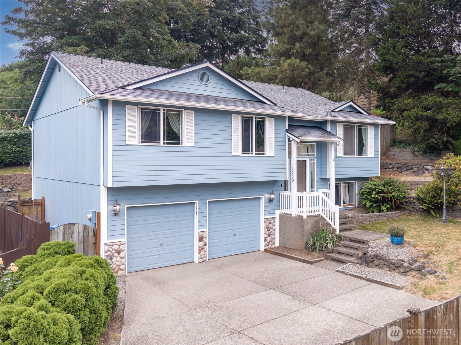 1230 30th Avenue Ct SW