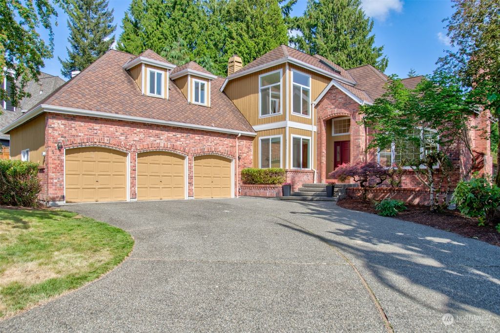 Photo of 6594 151st Place, Bellevue, WA 98006 (MLS # 2074905)