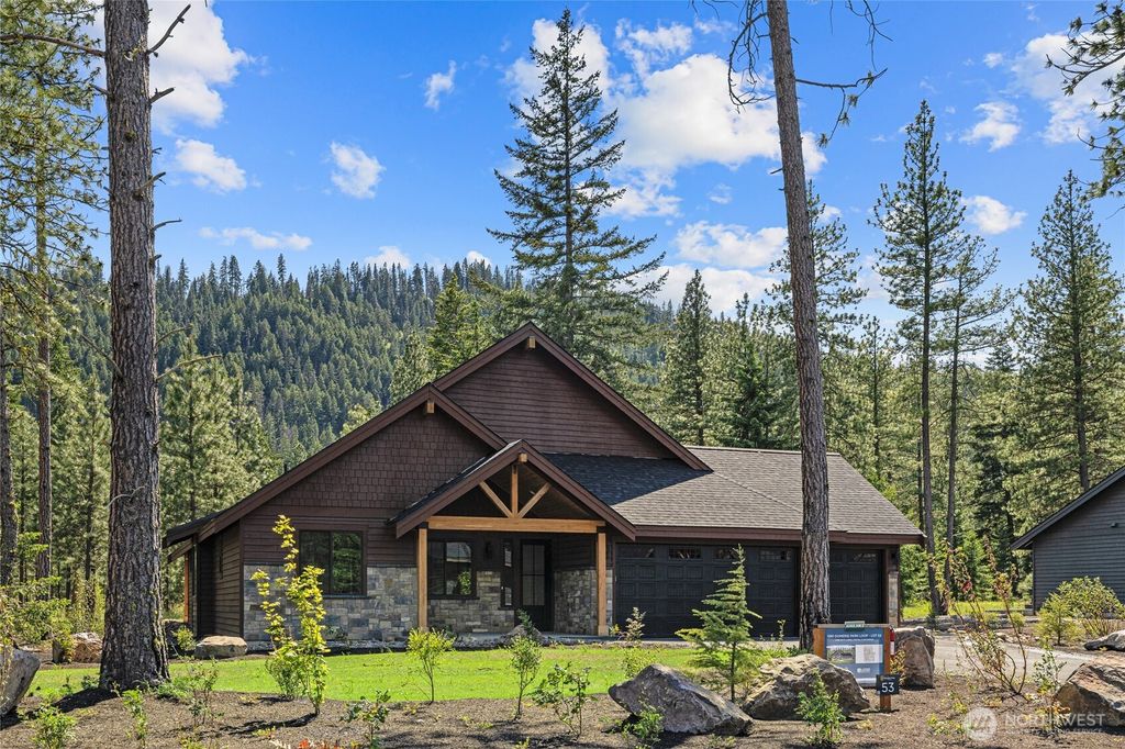 Photo of 1061 Domerie Park Loop, Cle Elum, WA 98922 (MLS # 2472605)