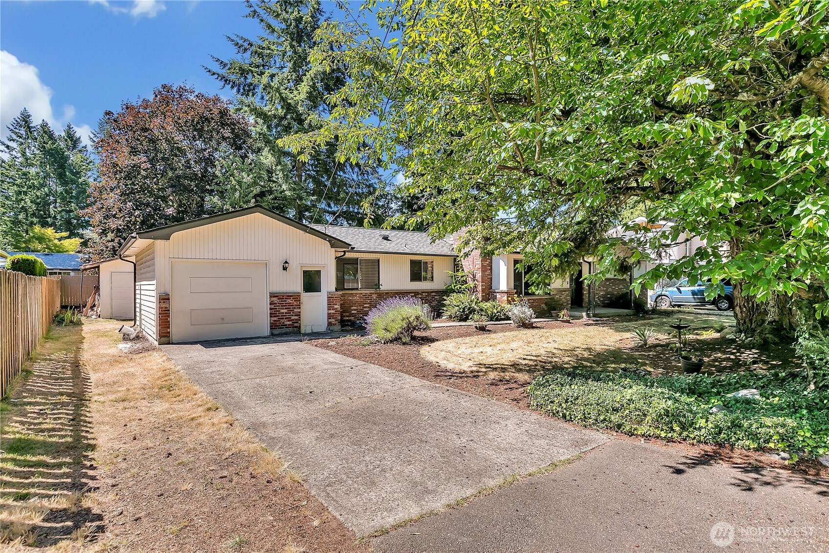 4239 S 184th Place