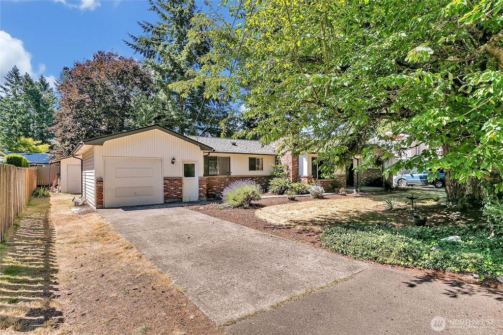 Photo of 4239 S 184th Place, SeaTac, WA 98188 (MLS # 2404723)