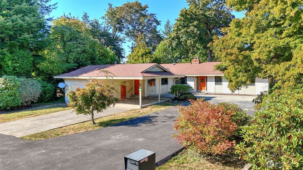 Photo of 14608 SE 181st Street, Renton, WA 98058 (MLS # 2435806)