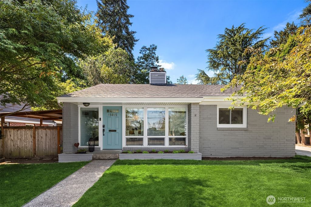 Photo of 15015 27th Avenue NE, Shoreline, WA 98155 (MLS # 2420461)
