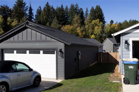 A home in Winlock