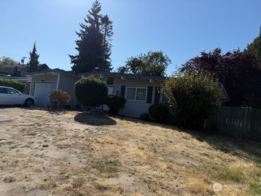 Photo of 18609 8th Avenue S, Des Moines, WA 98148 (MLS # 2439694)