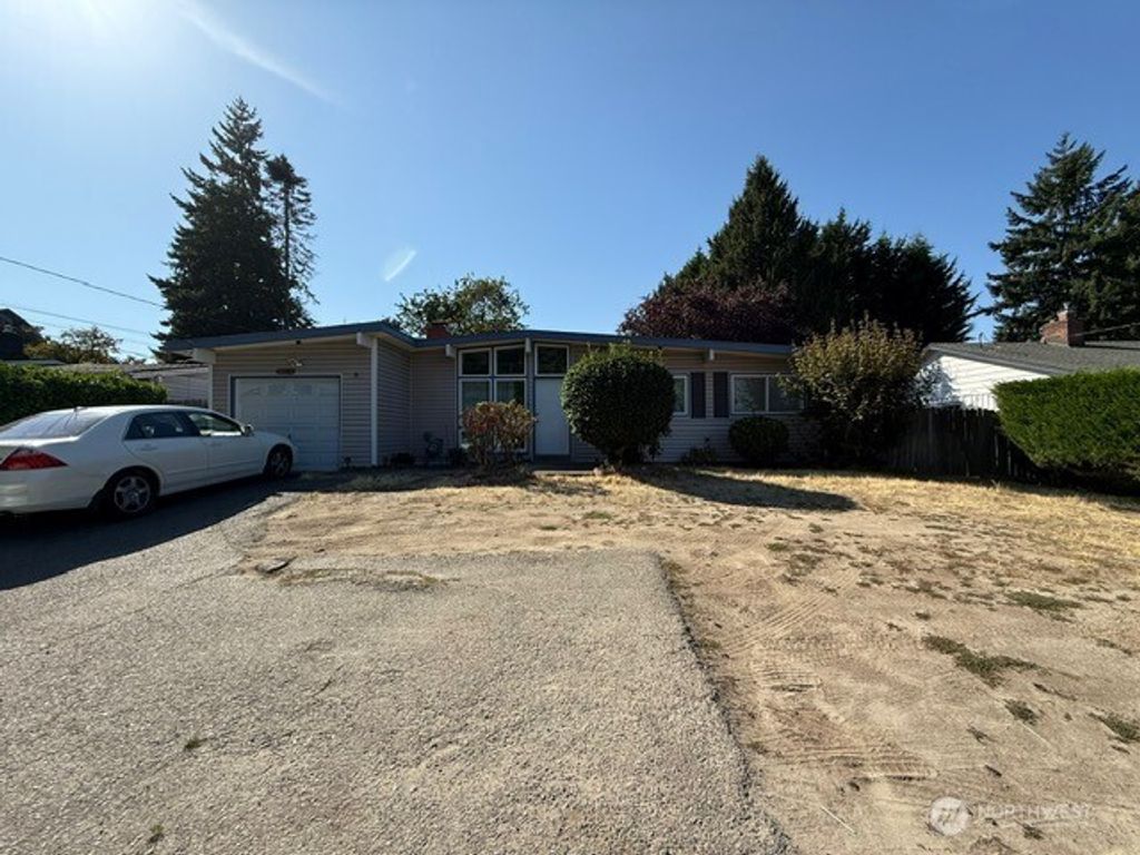Photo of 18609 8th Avenue S, Des Moines, WA 98148 (MLS # 2439694)