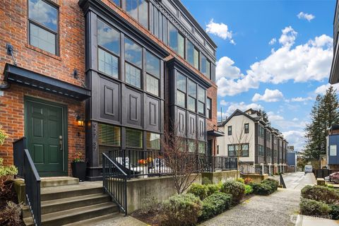 Photo of 927 W McGraw Street #37, Seattle, WA 98119 (MLS # 2489345)