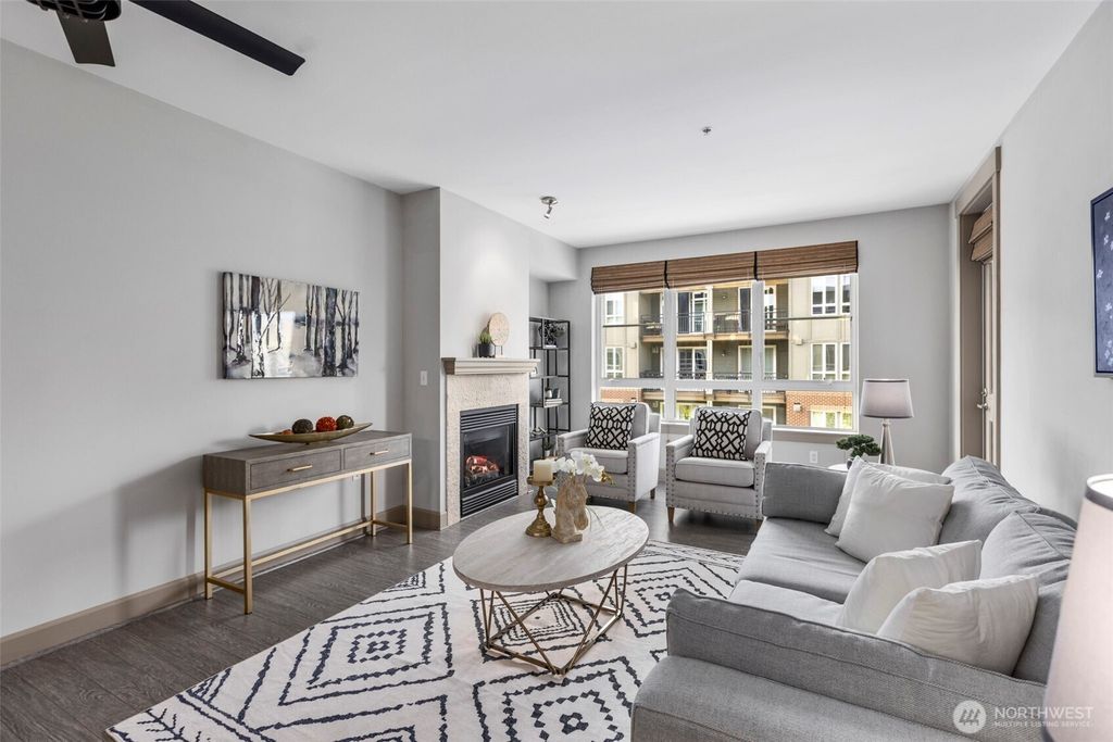 Photo of 1840 25th Avenue NE #308, Issaquah, WA 98029 (MLS # 2377069)