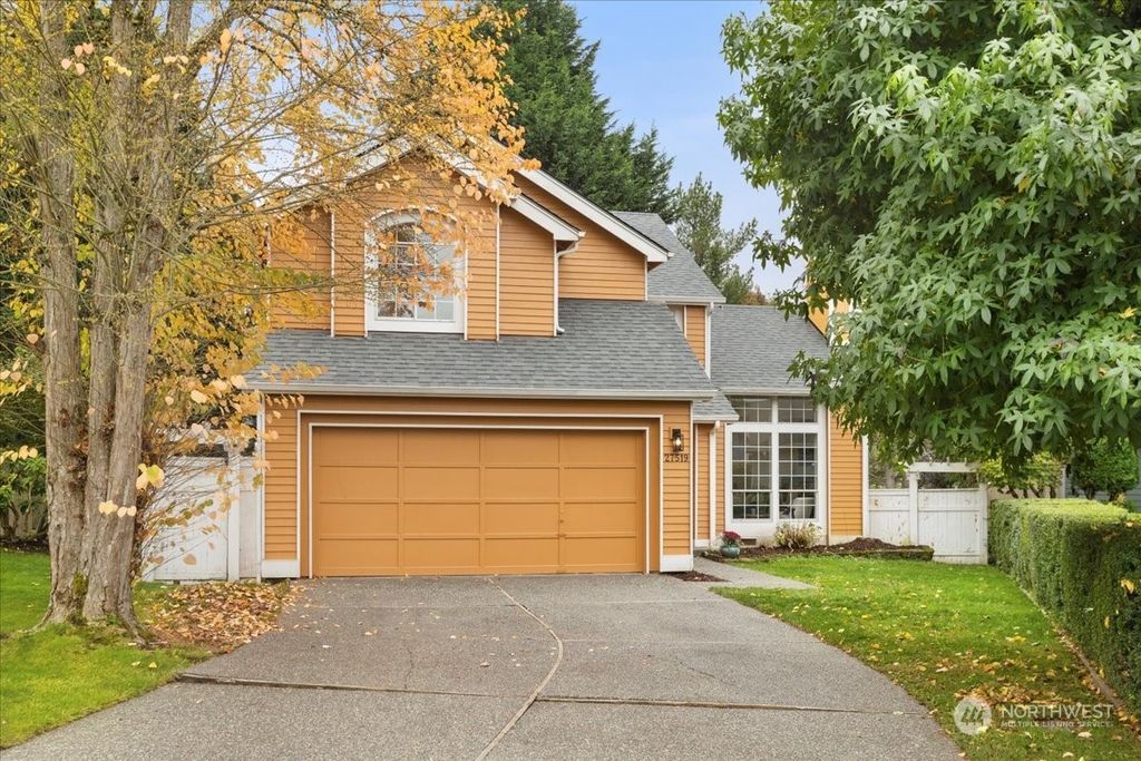 Photo of 27519 139th Court SE, Kent, WA 98042 (MLS # 2305695)