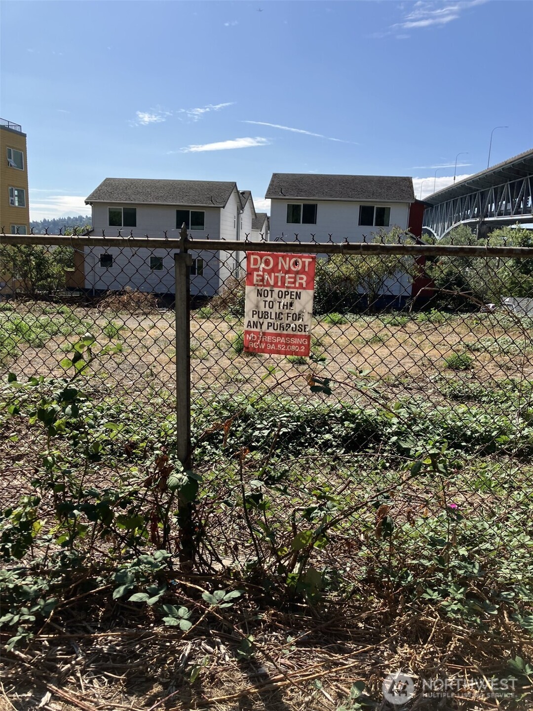 4048 Pasadena Place NE