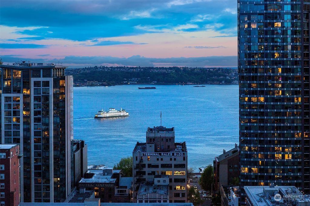 Photo of 1920 4th Avenue #2701, Seattle, WA 98101 (MLS # 2233366)