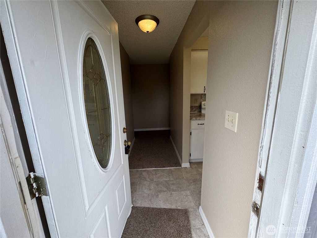 Photo of 2421 32nd Avenue, Longview, WA 98632 (MLS # 2478340)