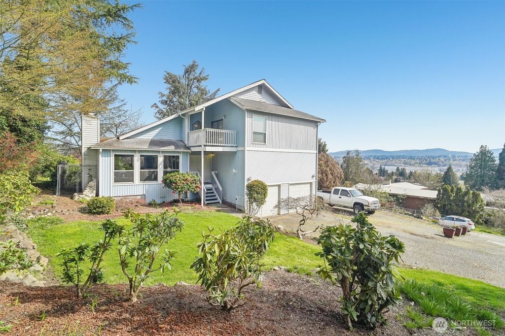 Photo of 8124 S 121st Street, Seattle, WA 98178 (MLS # 2362611)