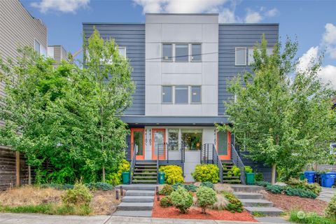 4418 Francis Avenue N Unit B, Seattle, WA 98103 - MLS#: 2329921