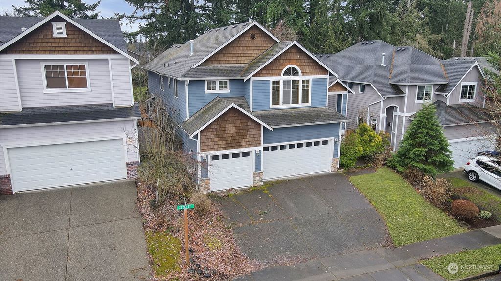 Photo of 22431 SE 267th Street, Maple Valley, WA 98038 (MLS # 2039398)