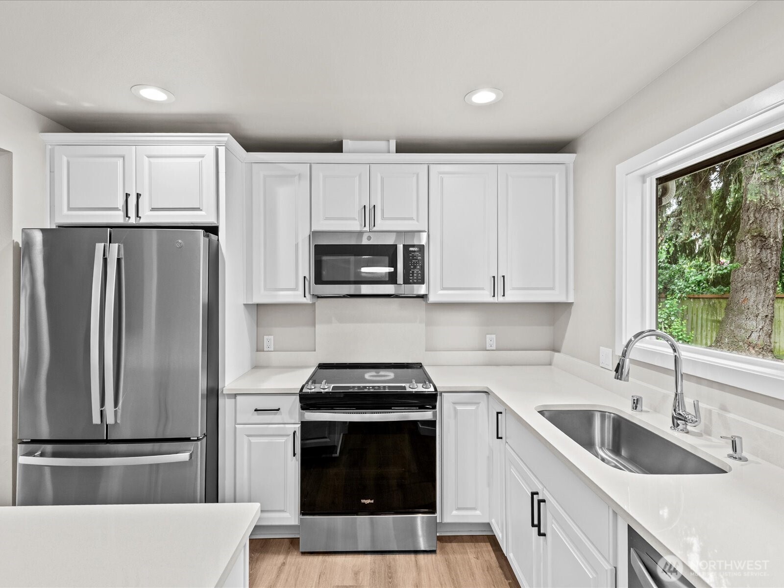 418 S 190th Street