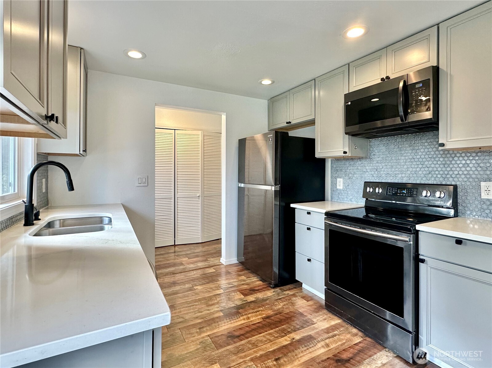 7544 Mesplay Avenue SE