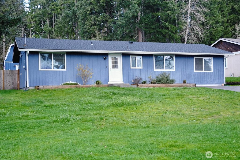 Photo of 7544 Mesplay Avenue SE, Lacey, WA 98503 (MLS # 2499044)