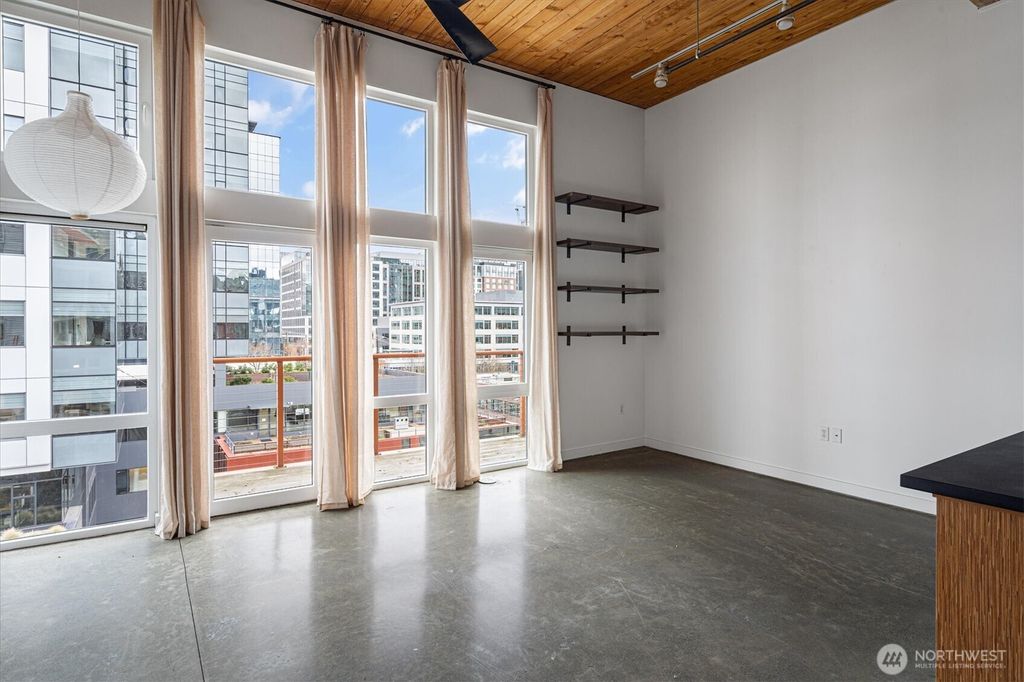 Photo of 401 9th Avenue N #505, Seattle, WA 98109 (MLS # 2332731)