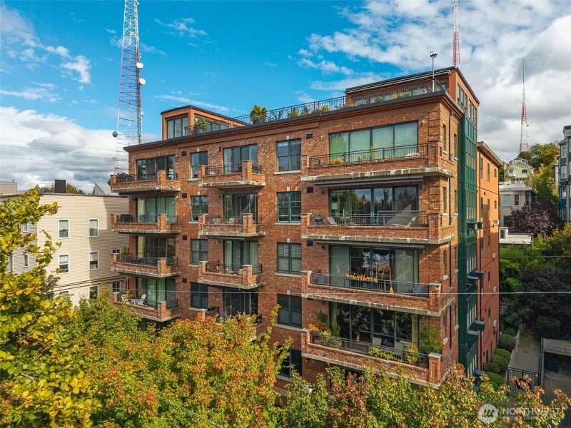 1414 1st Avenue W 403