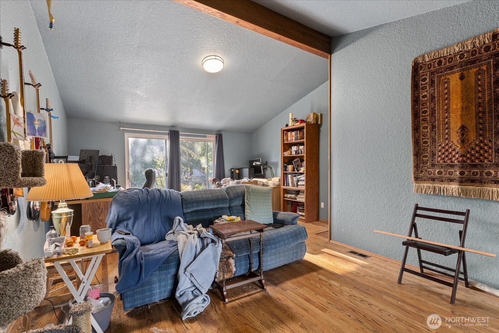 18045 3rd Avenue NE