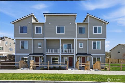 Photo of 9811 31st Avenue SE #G4, Everett, WA 98208 (MLS # 2574505)