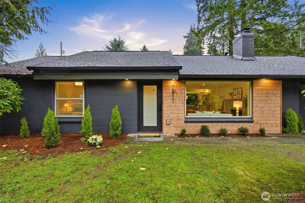 Photo of 16512 18th Avenue NE, Shoreline, WA 98155 (MLS # 2460392)