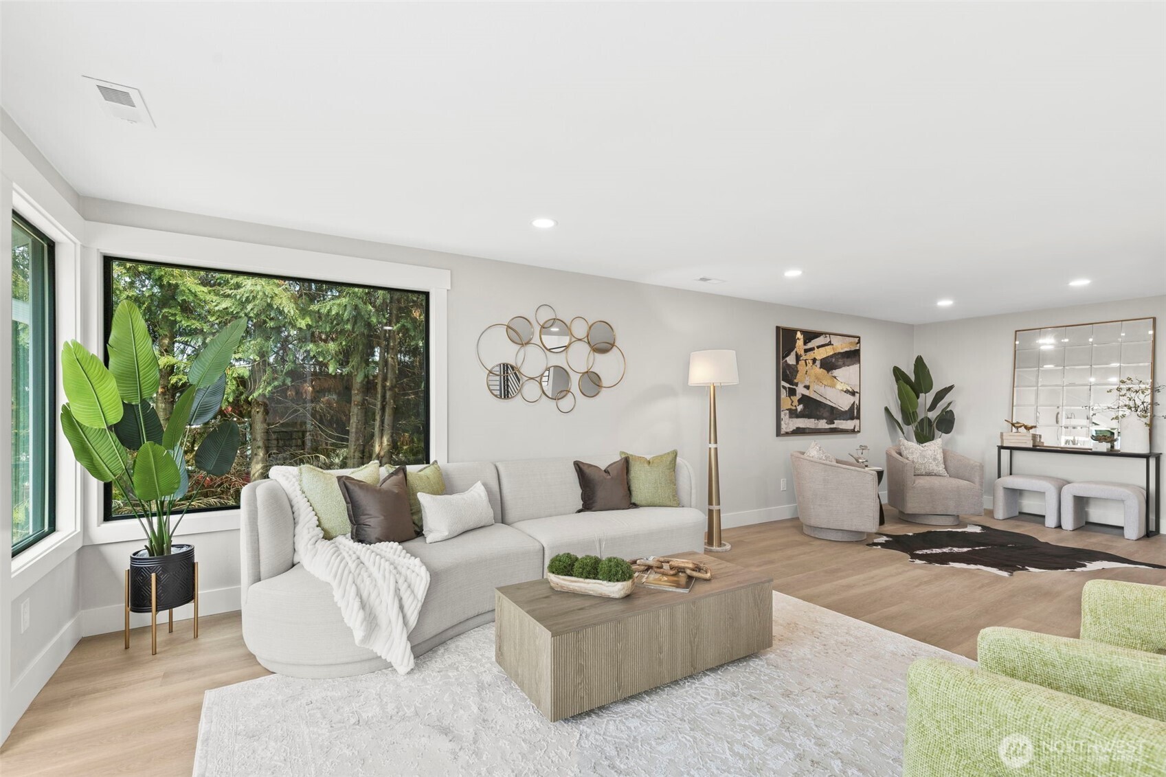 Tacoma, Washington 98422, United States, 4 Bedrooms Bedrooms, ,4 BathroomsBathrooms,Residential,Active,165150