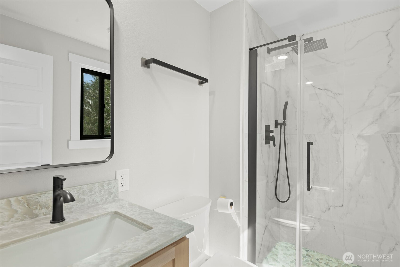 Tacoma, Washington 98422, United States, 4 Bedrooms Bedrooms, ,4 BathroomsBathrooms,Residential,Active,165150