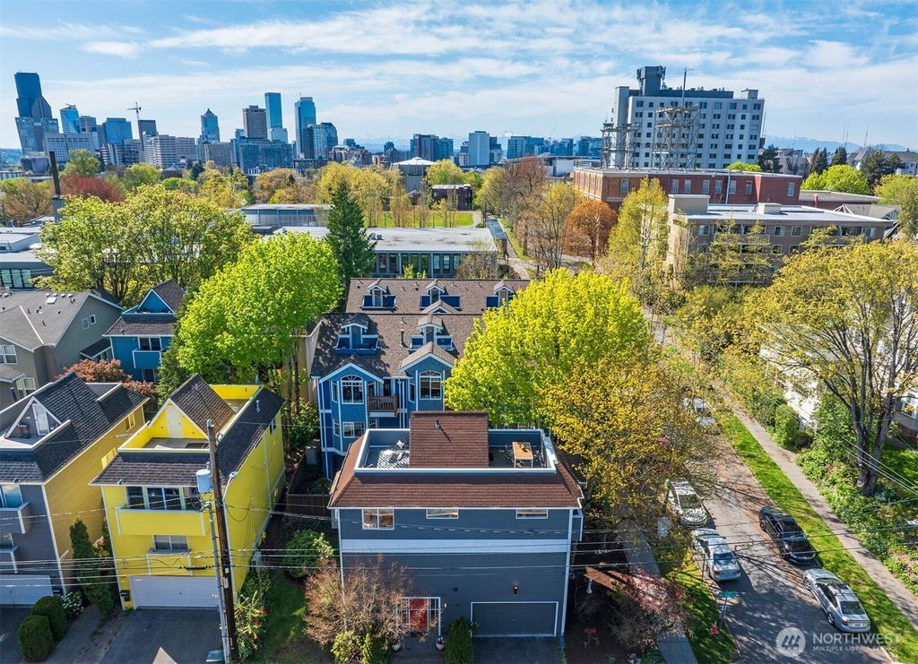 Photo of 1811 E Pike Street, Seattle, WA 98122 (MLS # 2363459)