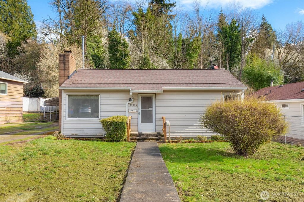 Photo of 12524 69th Avenue S, Seattle, WA 98178 (MLS # 2346029)