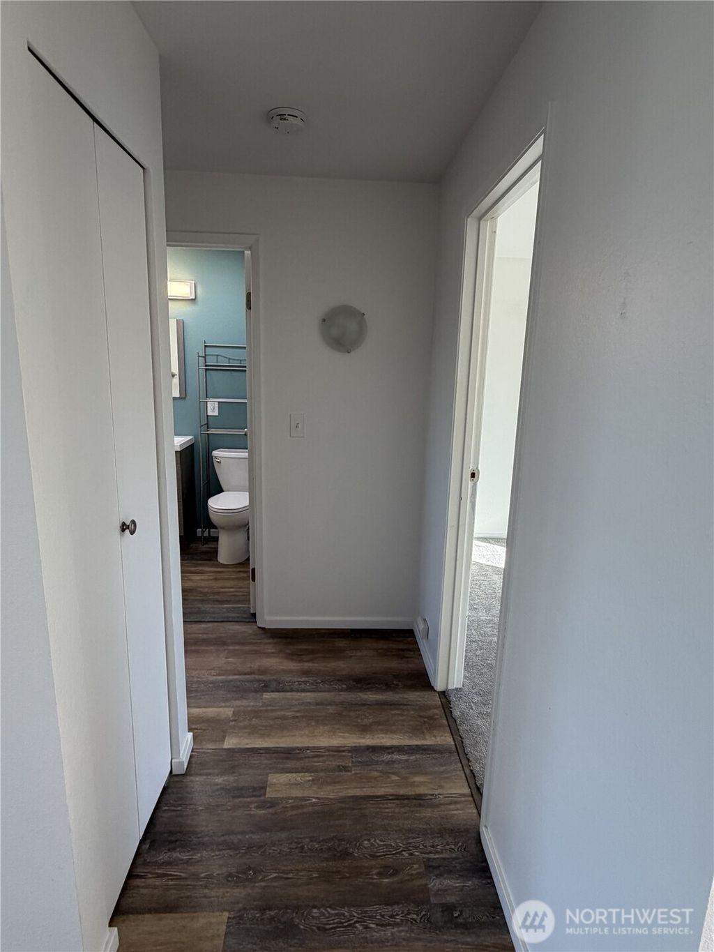 Photo of 1006 NE Lindsay Street, Coupeville, WA 98239 (MLS # 2474659)