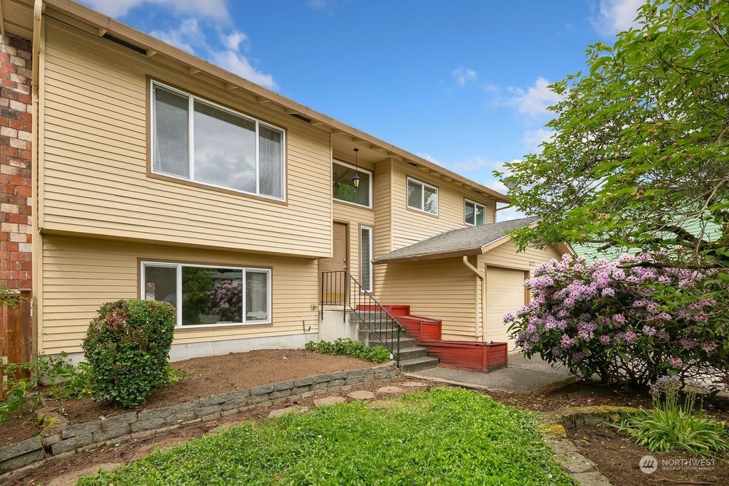 Photo of 6123 97th Street NE, Marysville, WA 98270 (MLS # 2233777)