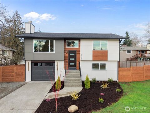 5055 W 33rd Court NE Tacoma WA 98422