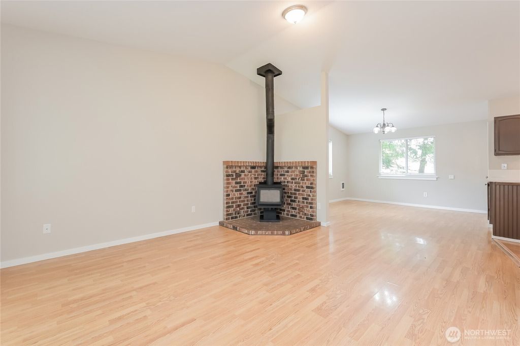 Photo of 15914 86th Avenue Ct E, Puyallup, WA 98375 (MLS # 2457748)