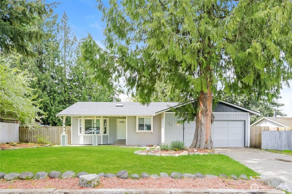 Photo of 15914 86th Avenue Ct E, Puyallup, WA 98375 (MLS # 2457748)