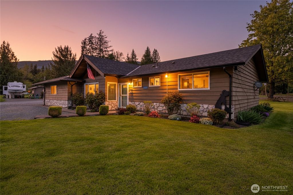 Photo of 27930 Hoehn Road, Sedro Woolley, WA 98284 (MLS # 2512643)