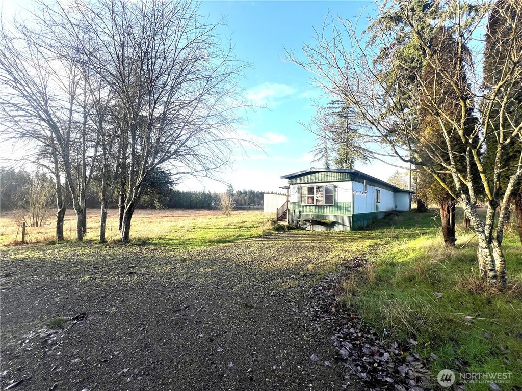 Photo of 5347 216th Avenue SW, Centralia, WA 98531 (MLS # 2465117)