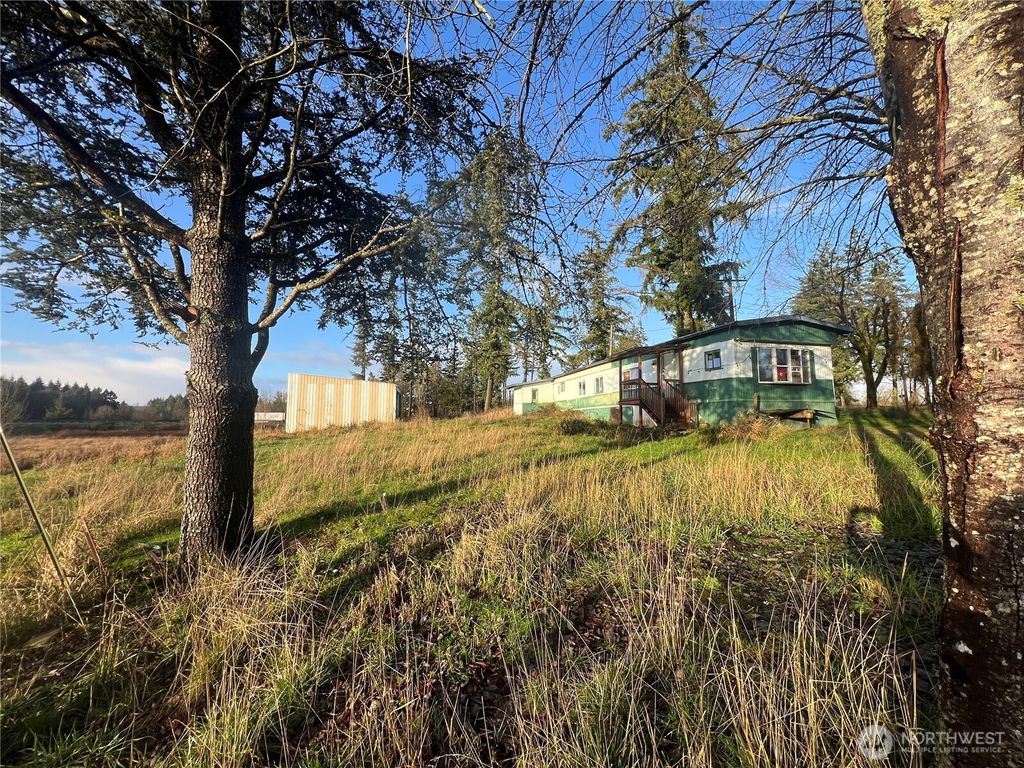 Photo of 5347 216th Avenue SW, Centralia, WA 98531 (MLS # 2465117)