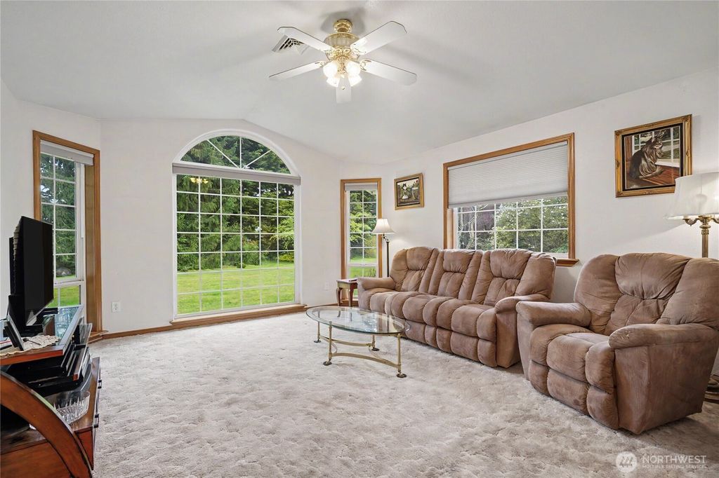 Photo of 6428 201st Avenue SW, Centralia, WA 98531 (MLS # 2517000)