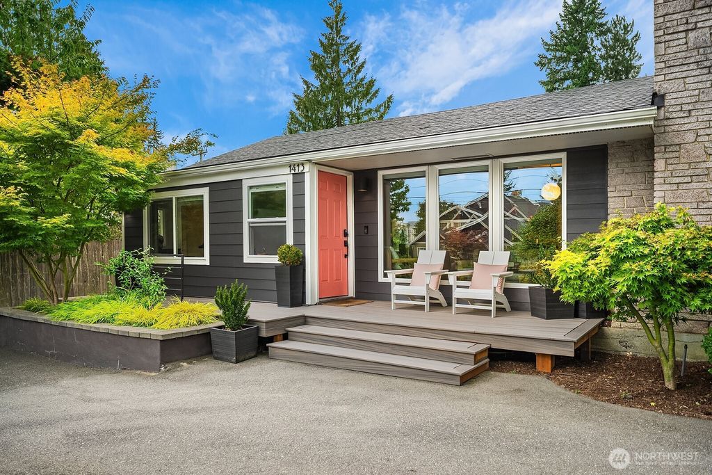 Photo of 1413 100th Avenue NE, Bellevue, WA 98004 (MLS # 2430078)