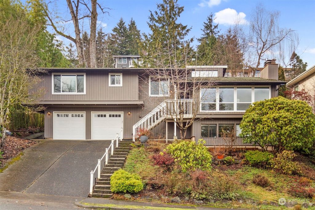 Photo of 16051 36th Avenue NE, Lake Forest Park, WA 98155 (MLS # 2193794)